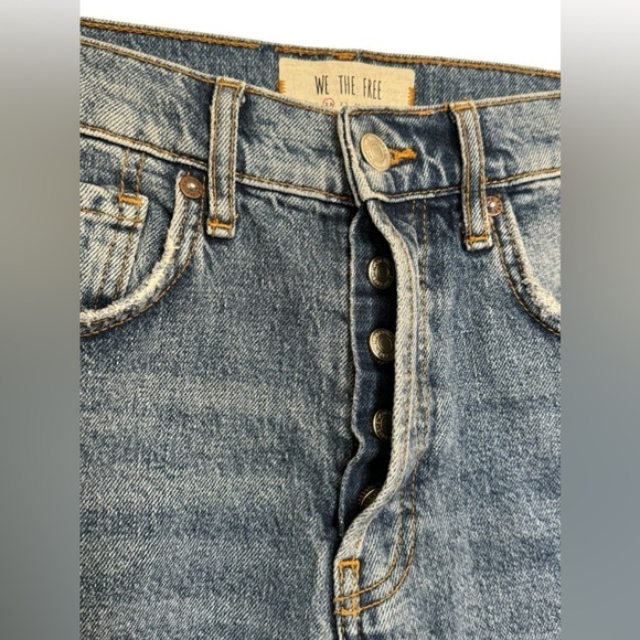 FREE PEOPLE BUTTON
FLY JEANS - Picture 3 of 9